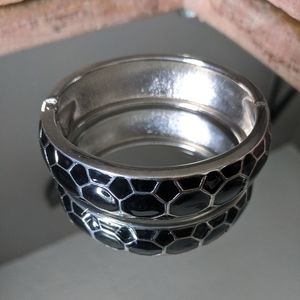 Black honeycomb bracelet